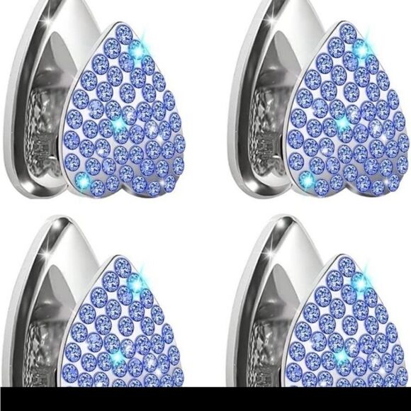 3Blue gems heart hooker  - Picture 3 of 3